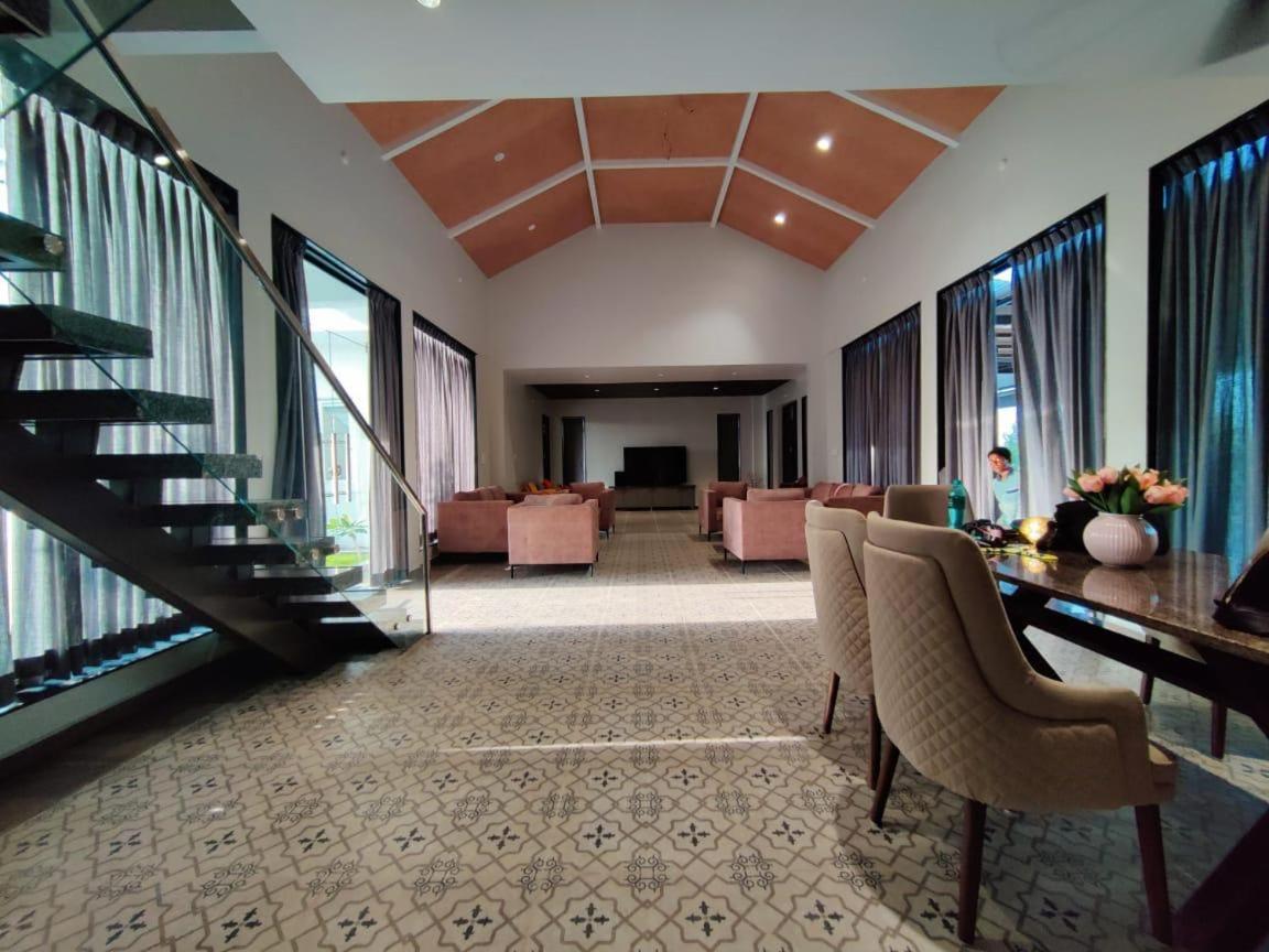 V R Farms Exotic Villa Venkatāpur エクステリア 写真